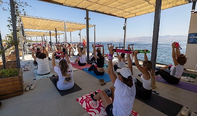 İzmir Körfez Manzaralı Açık Hava Spor Keyfi