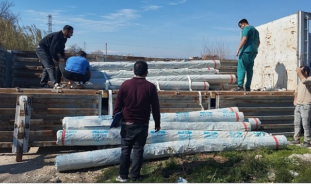 Antalya'dan Afetzede Üreticiye Sera Naylonu Desteği