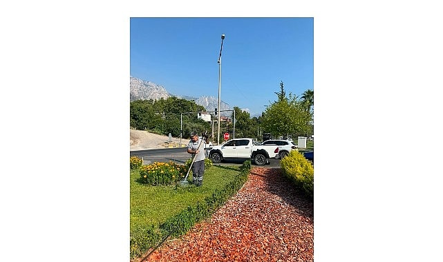 Kemer Atatürk Caddesi’ne Yeni Görünüm